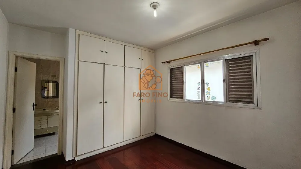 Casa, 4 quartos, 241 m² - Foto 4