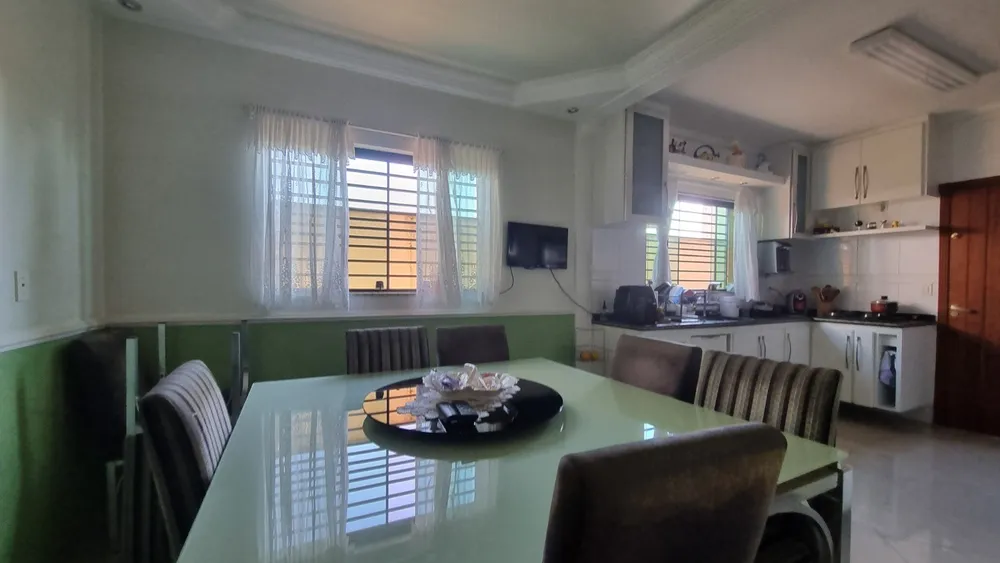 Casa, 4 quartos, 158 m² - Foto 2