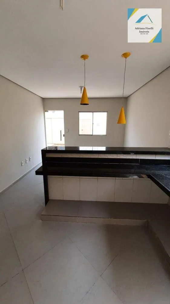 Casa, 3 quartos, 70 m² - Foto 1