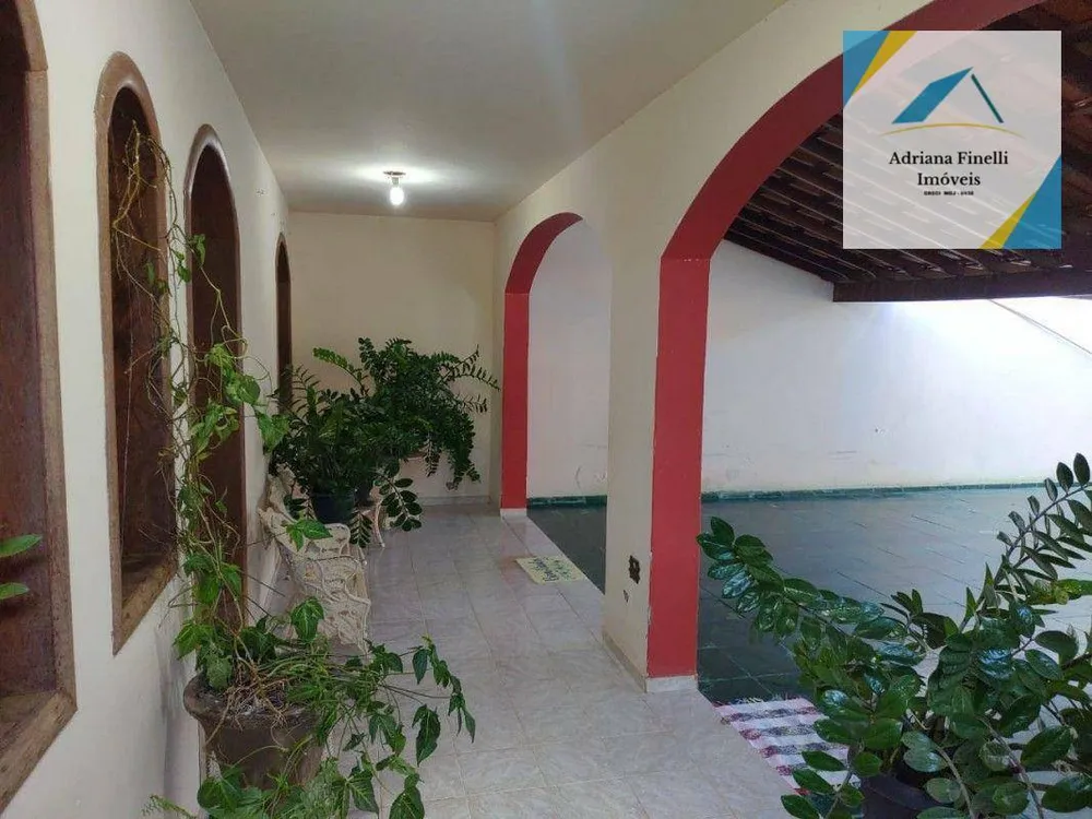 Casa, 3 quartos, 240 m² - Foto 2