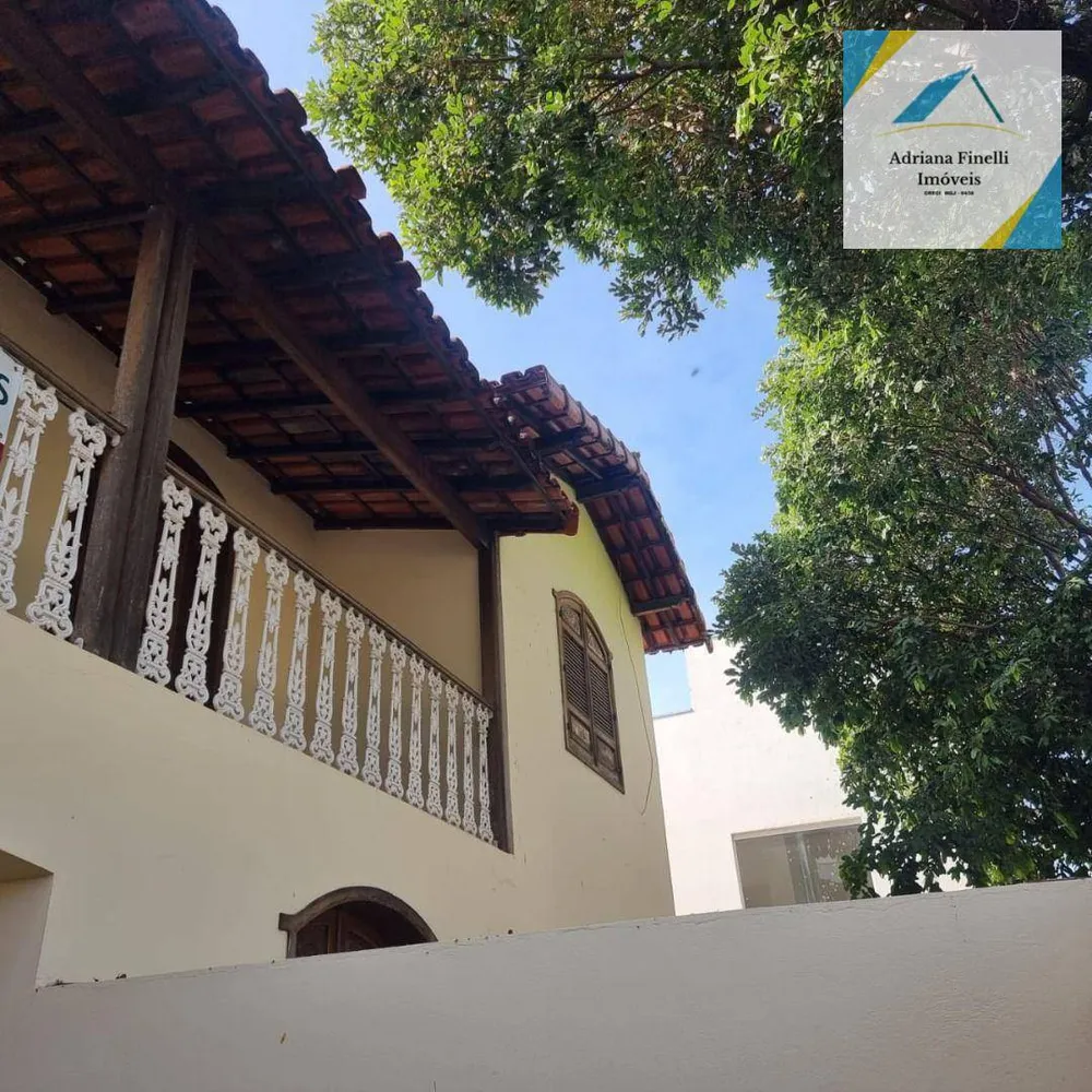 Casa, 4 quartos, 250 m² - Foto 1