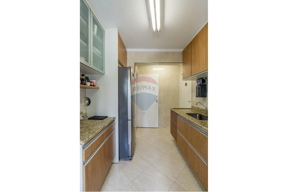 Apartamento à venda com 2 quartos, 68m² - Foto 18