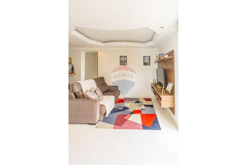 Apartamento à venda com 2 quartos, 68m² - Foto 1