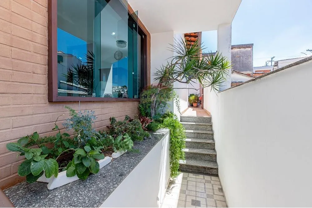 Sobrado, 3 quartos, 260 m² - Foto 2
