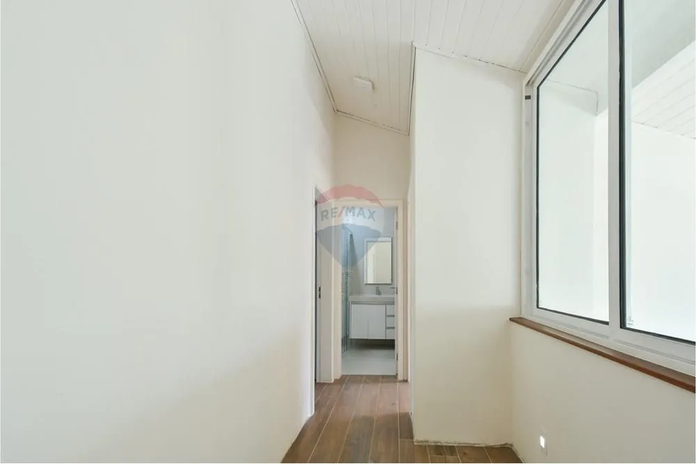 Casa, 5 quartos, 299 m² - Foto 2
