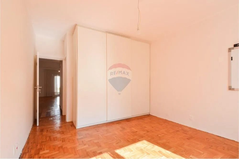 Casa, 5 quartos, 299 m² - Foto 1