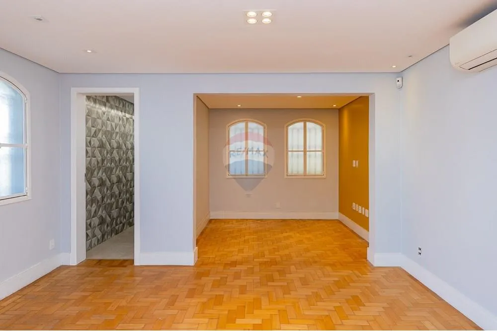 Casa, 4 quartos, 200 m² - Foto 1