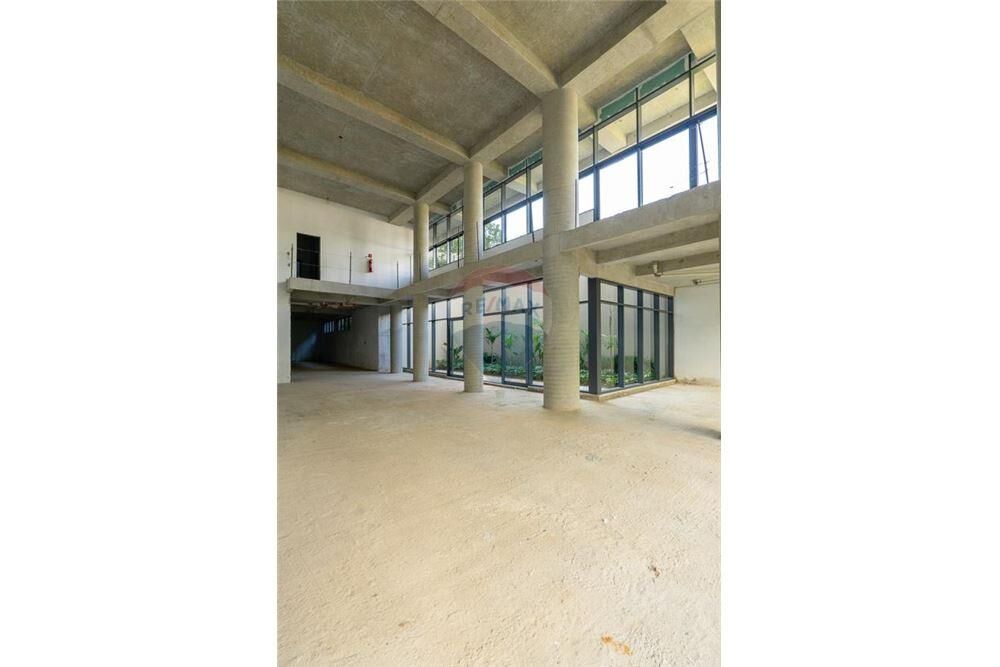 Loja-Salão para alugar, 897m² - Foto 1