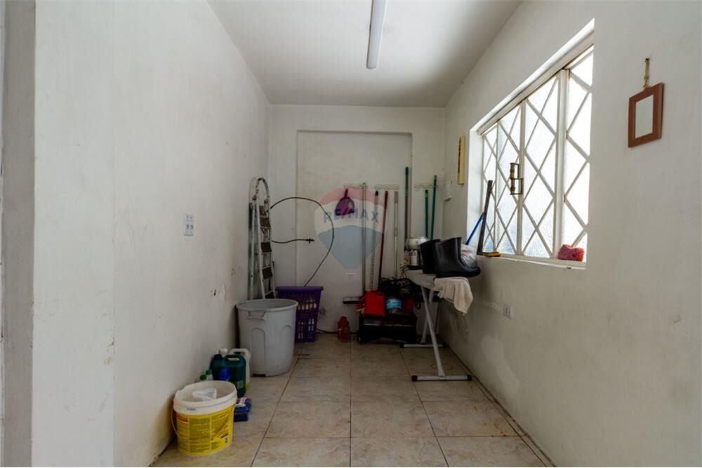 Casa, 4 quartos, 188 m² - Foto 1