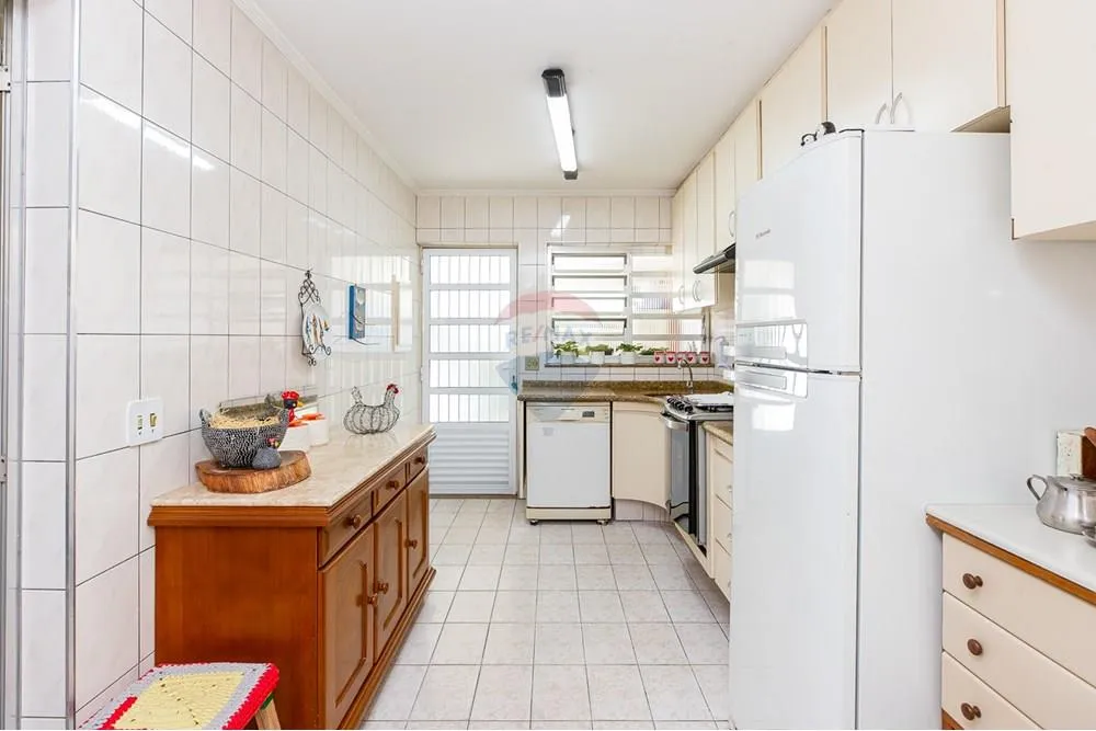 Casa, 3 quartos, 220 m² - Foto 4