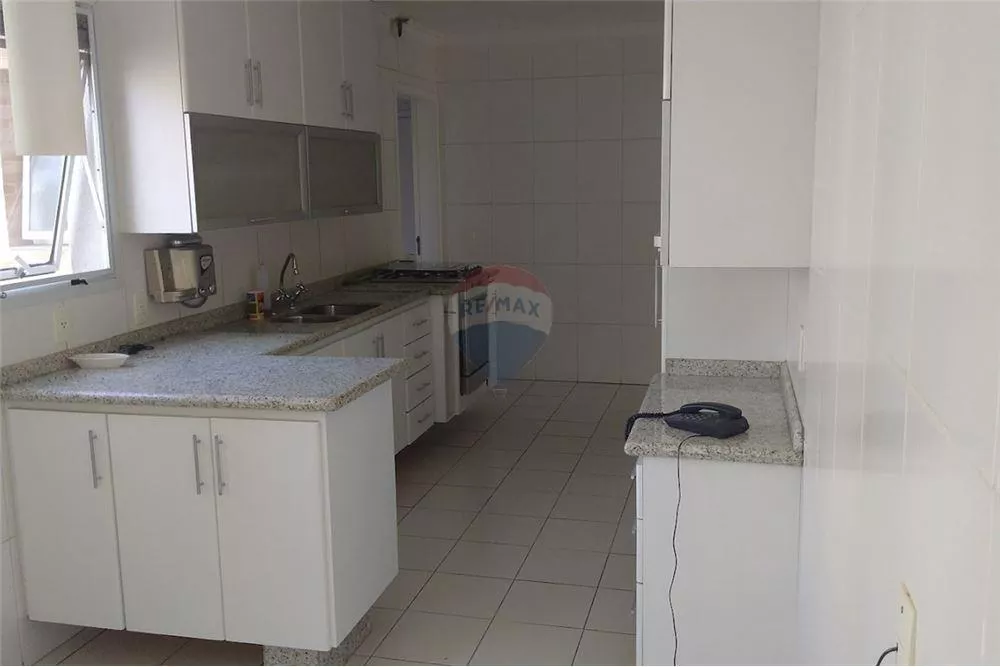 Apartamento para alugar com 4 quartos, 240m² - Foto 10