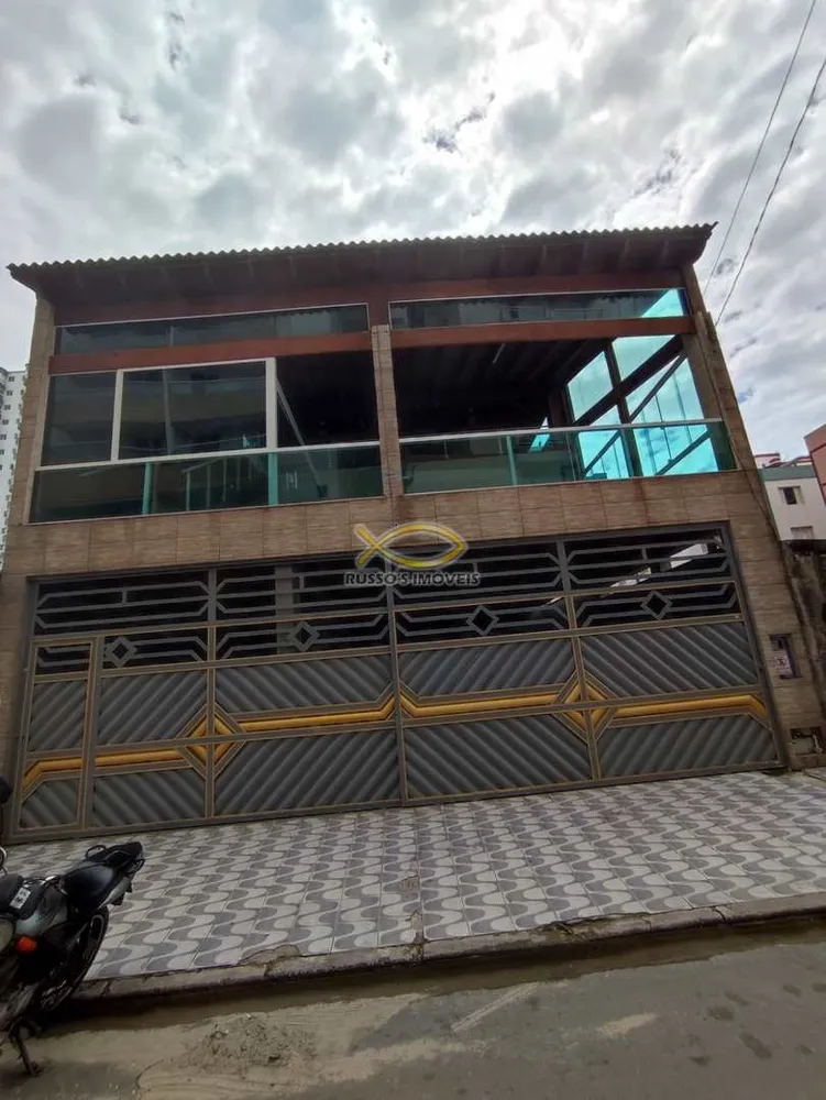 Sobrado, 7 quartos, 350 m² - Foto 1