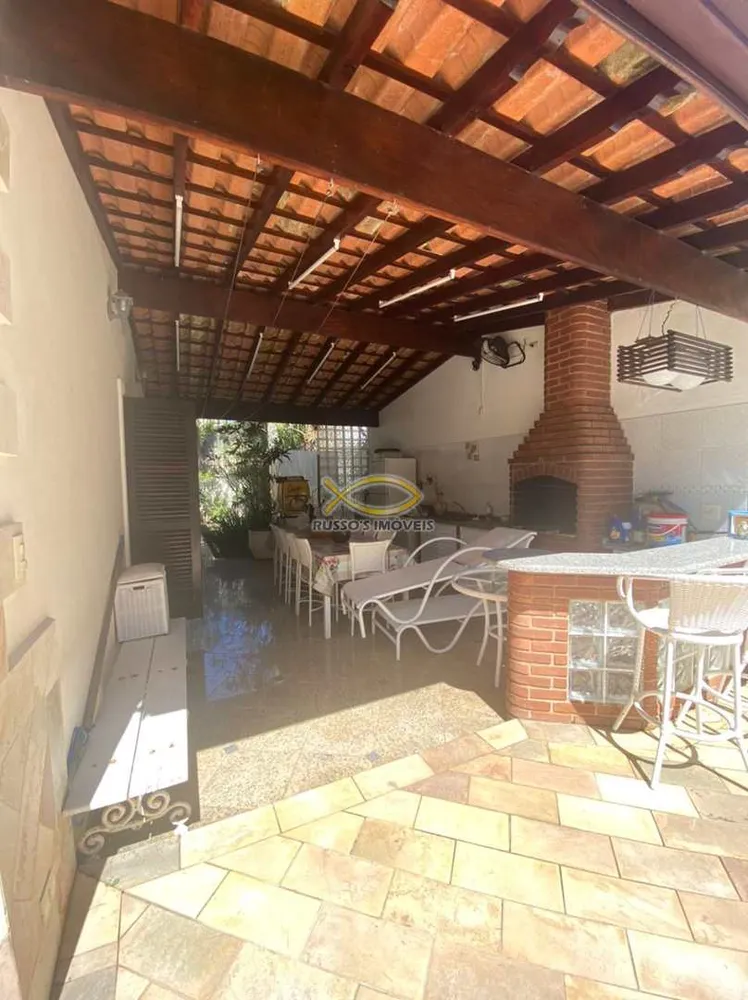 Casa, 3 quartos, 230 m² - Foto 2