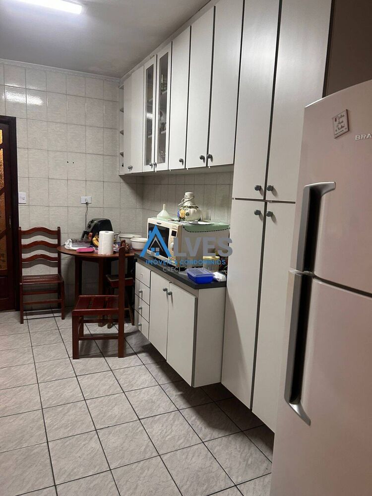 Casa à venda com 3 quartos, 149m² - Foto 4