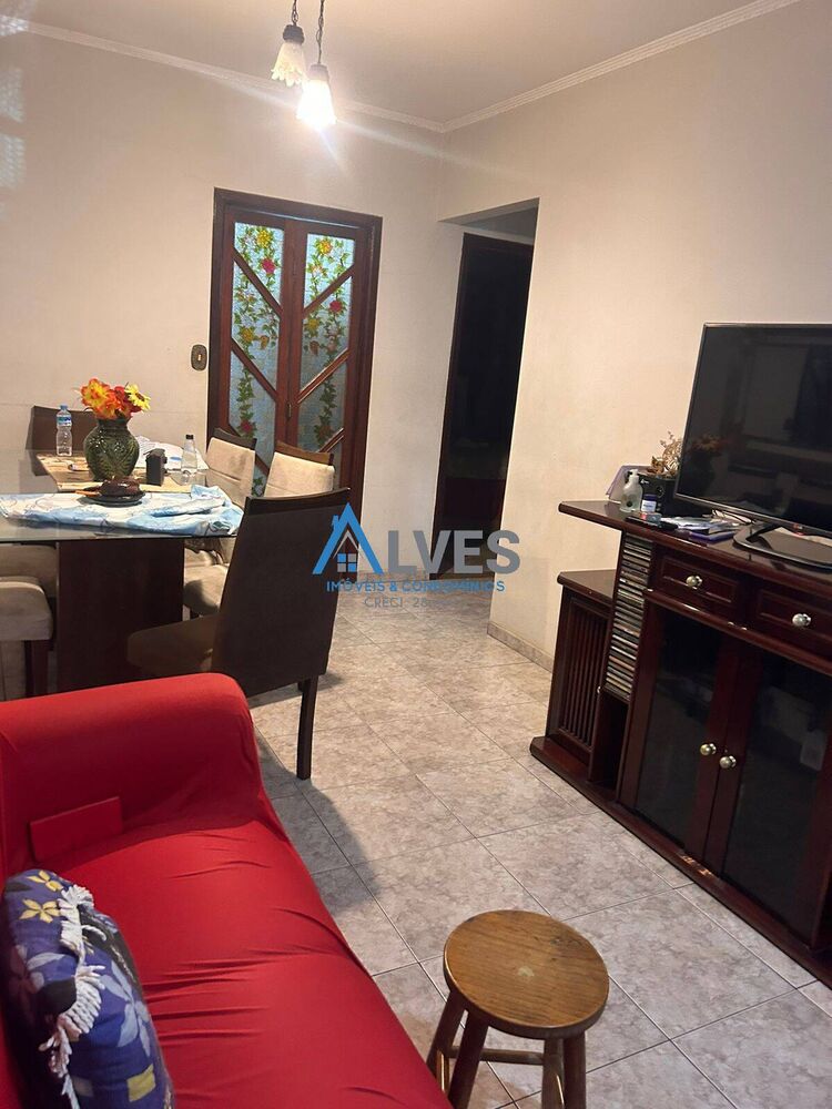 Casa à venda com 3 quartos, 149m² - Foto 1