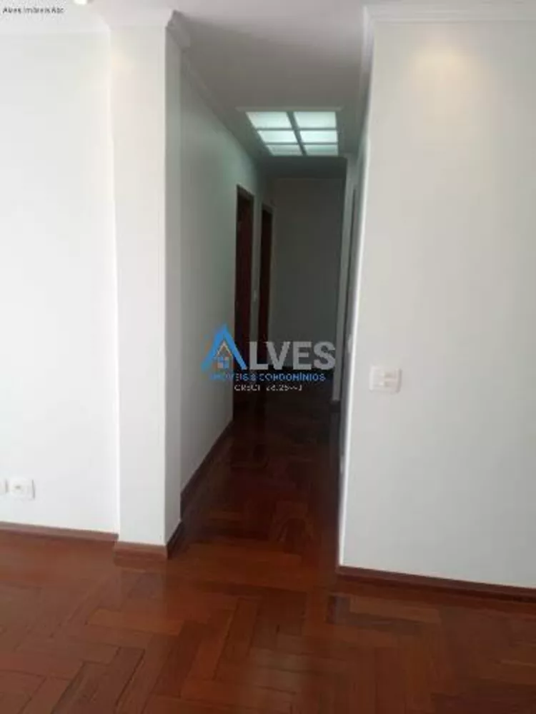 Apartamento à venda com 3 quartos, 117m² - Foto 4