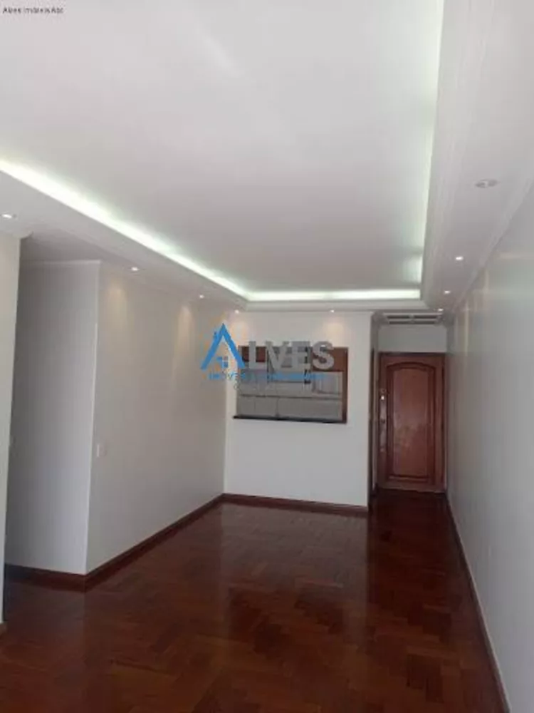 Apartamento à venda com 3 quartos, 117m² - Foto 1