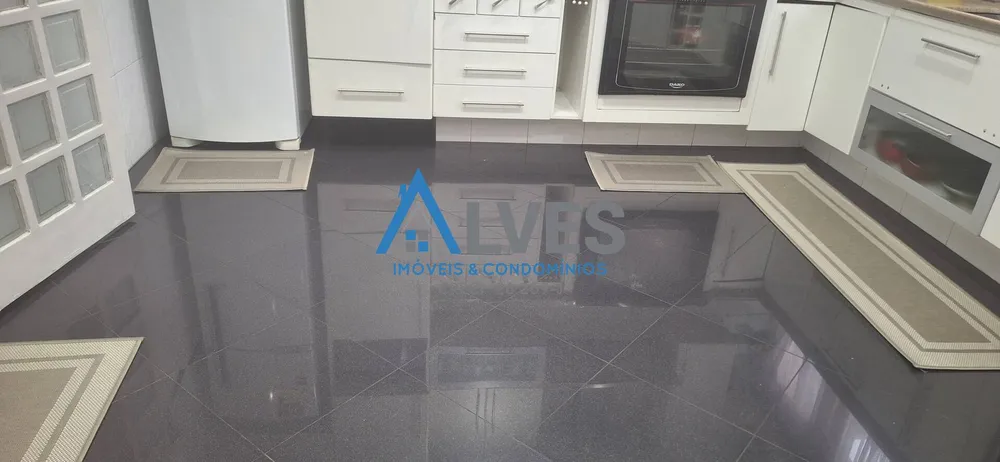 Casa, 3 quartos, 240 m² - Foto 4