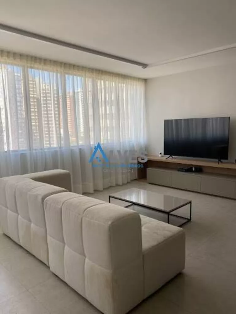 Apartamento à venda com 3 quartos, 125m² - Foto 1