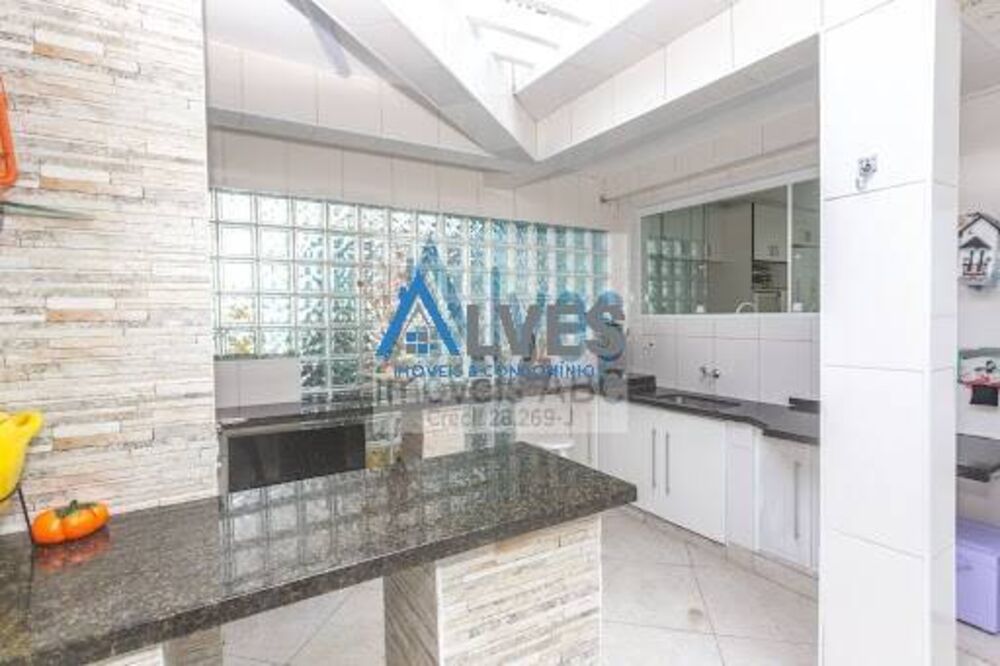 Sobrado, 3 quartos, 325 m² - Foto 3