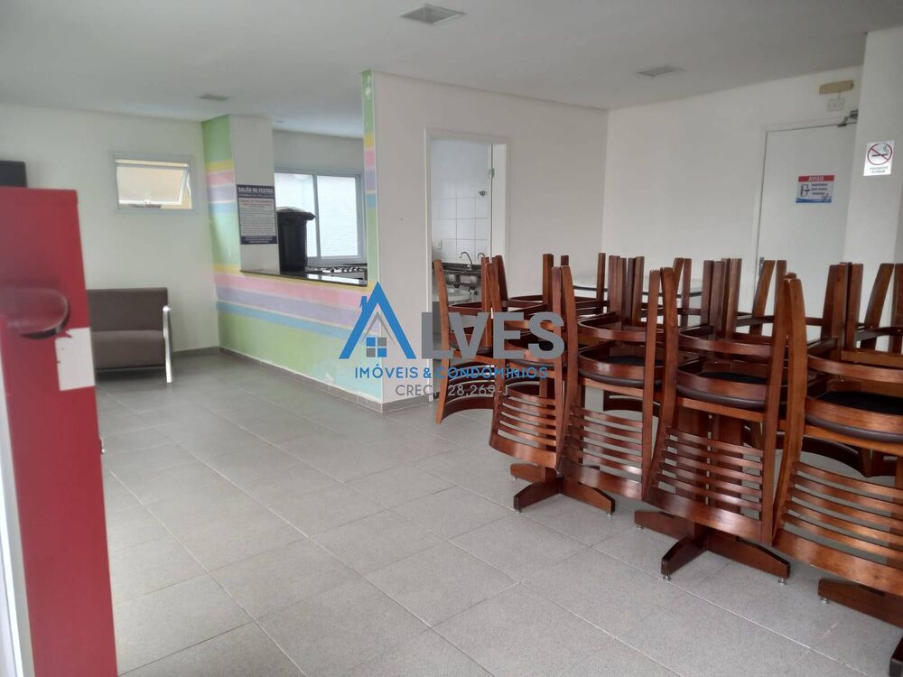 Apartamento à venda com 2 quartos, 43m² - Foto 2