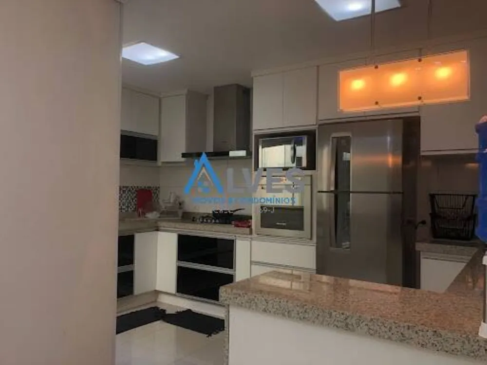 Casa, 3 quartos, 235 m² - Foto 19