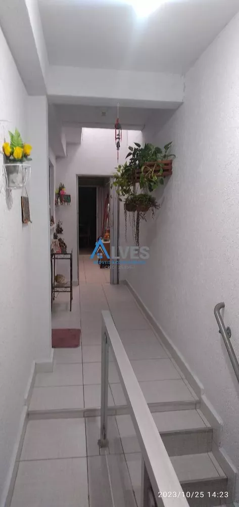 Sobrado à venda com 4 quartos, 209m² - Foto 8