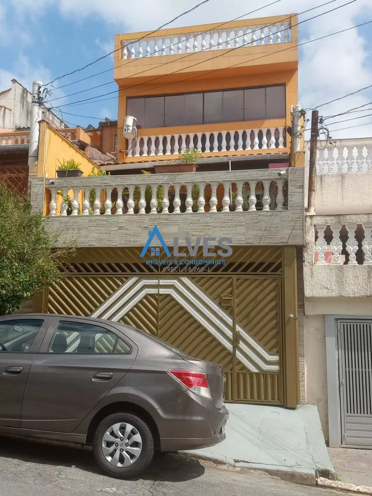 Sobrado à venda com 4 quartos, 209m² - Foto 1