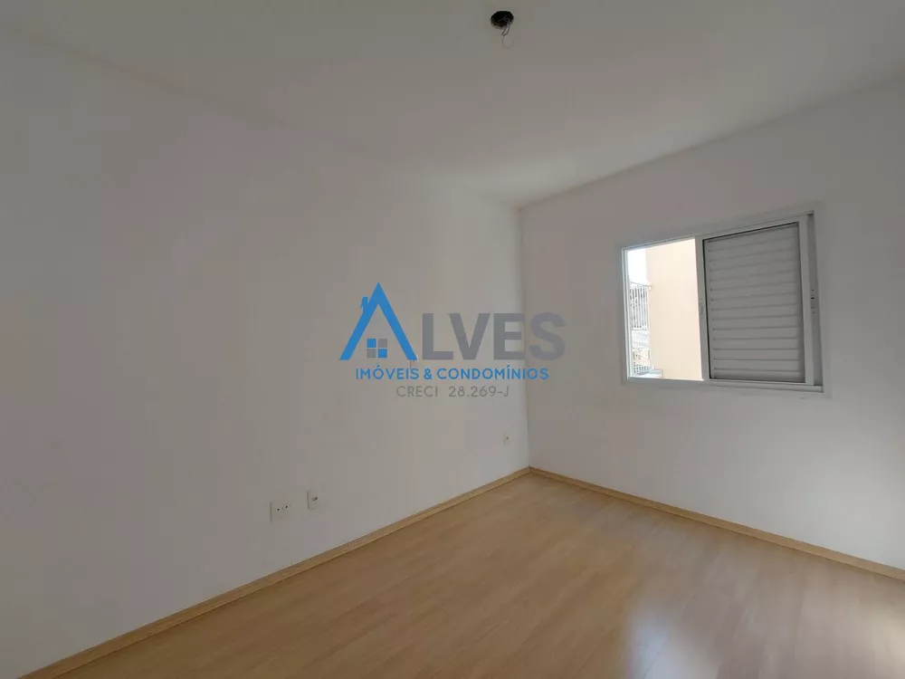 Apartamento à venda com 2 quartos, 72m² - Foto 4