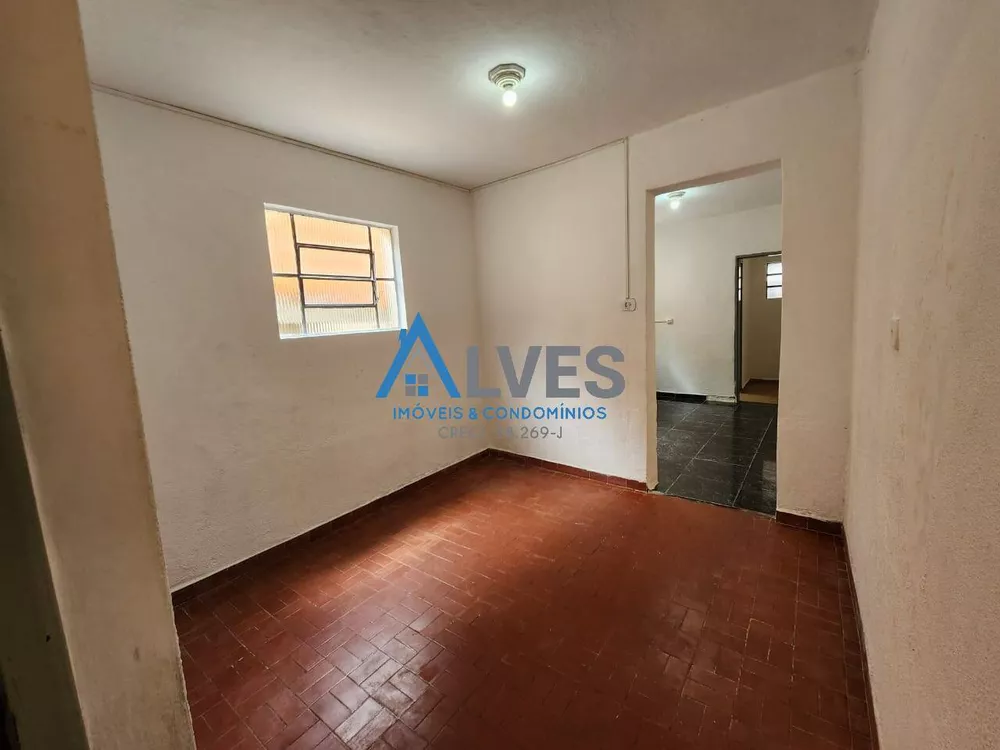 Casa para alugar com 1 quarto, 80m² - Foto 5