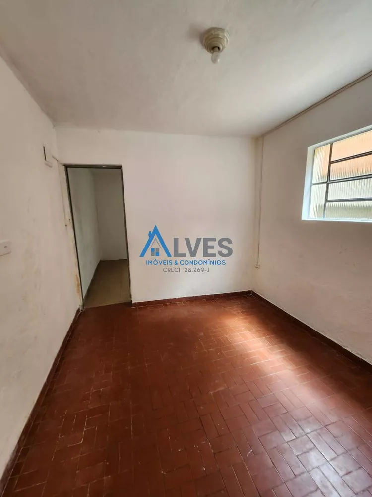 Casa para alugar com 1 quarto, 80m² - Foto 6