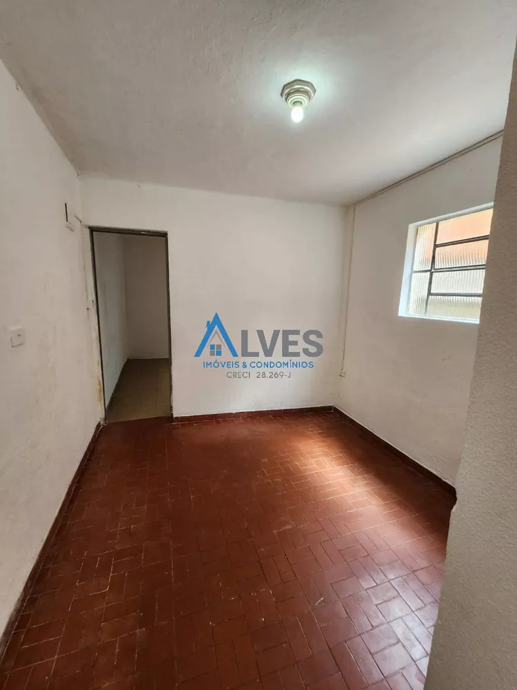 Casa para alugar com 1 quarto, 80m² - Foto 7