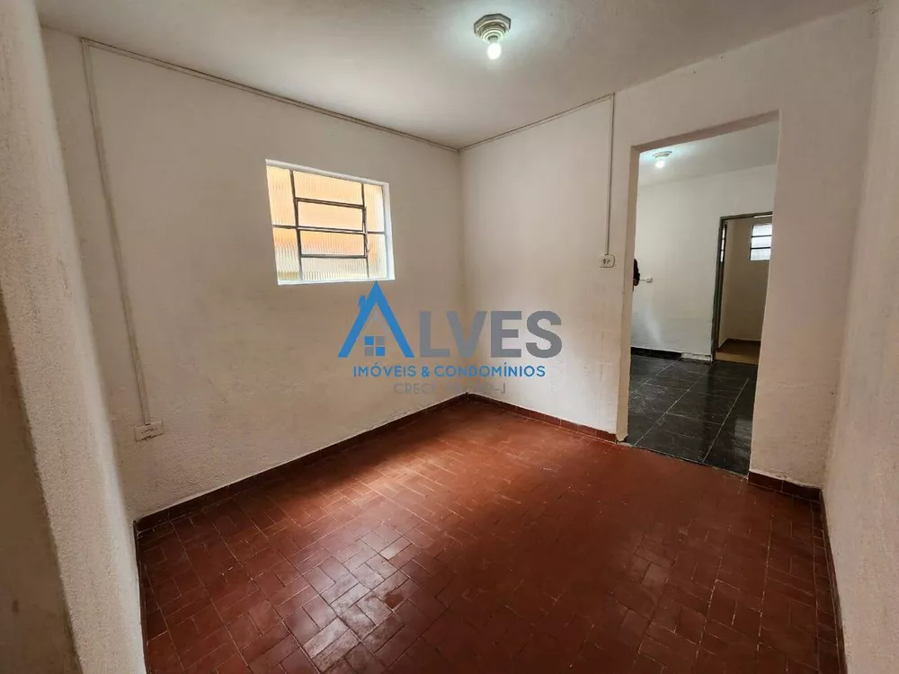 Casa para alugar com 1 quarto, 80m² - Foto 4