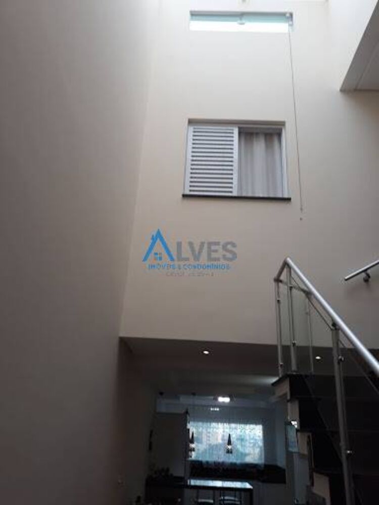 Sobrado, 3 quartos, 311 m² - Foto 2