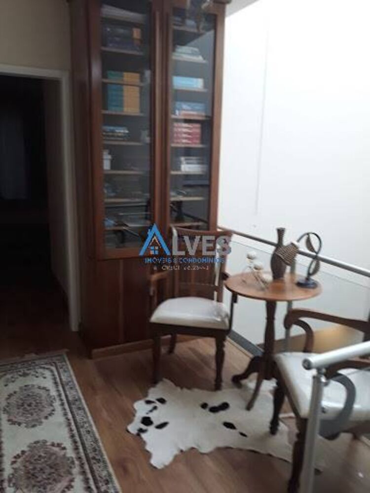 Sobrado, 3 quartos, 311 m² - Foto 1