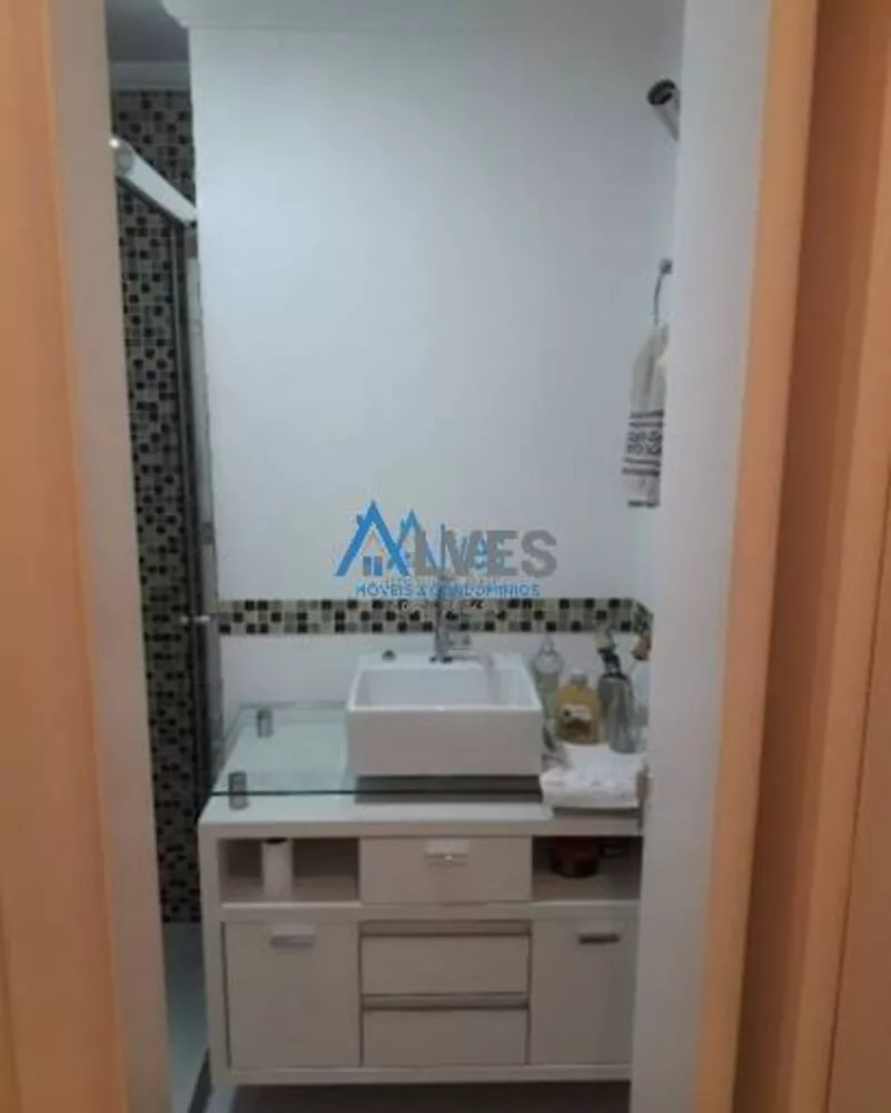 Apartamento à venda com 2 quartos, 64m² - Foto 3