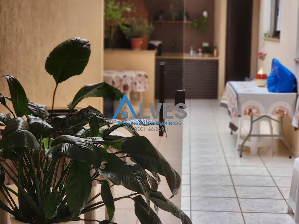 Casa, 3 quartos, 202 m² - Foto 4