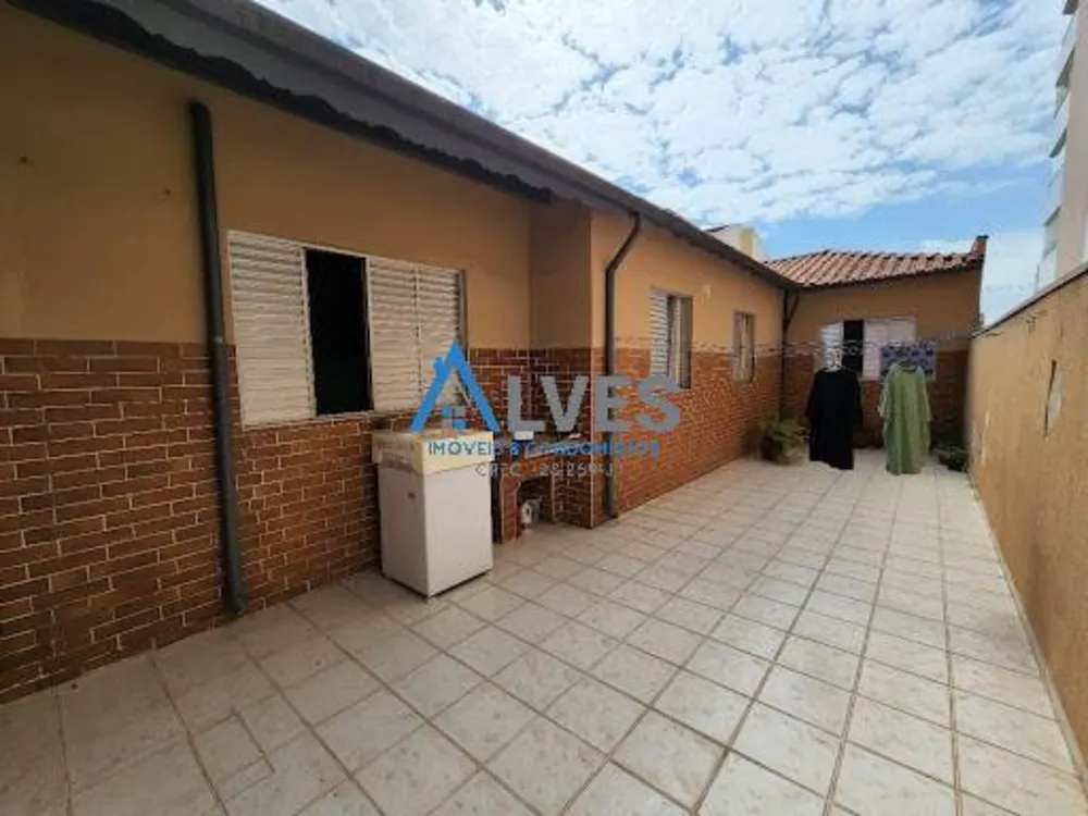 Casa, 4 quartos, 300 m² - Foto 3