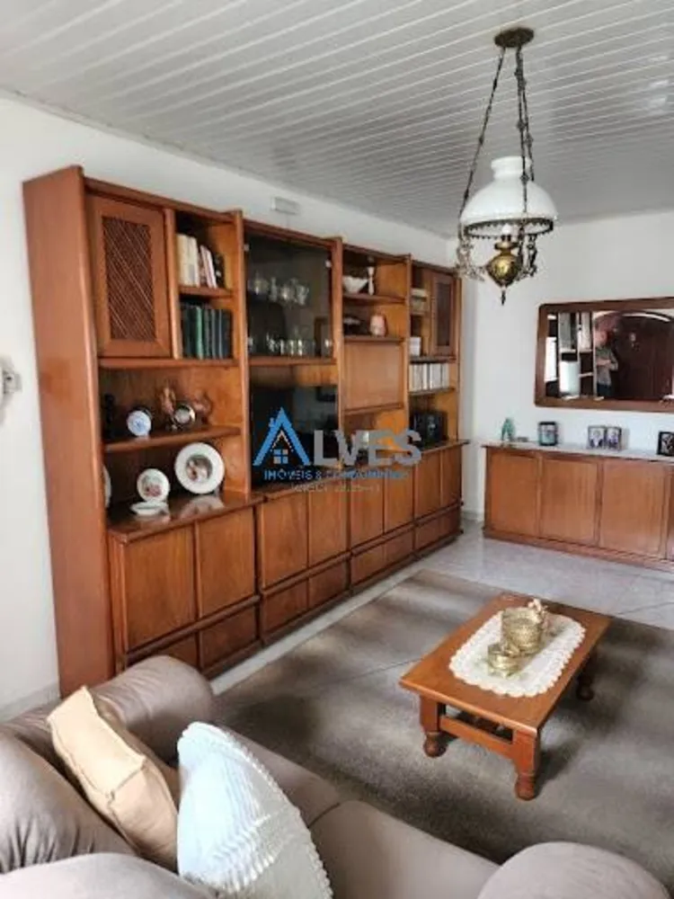 Casa, 4 quartos, 300 m² - Foto 4