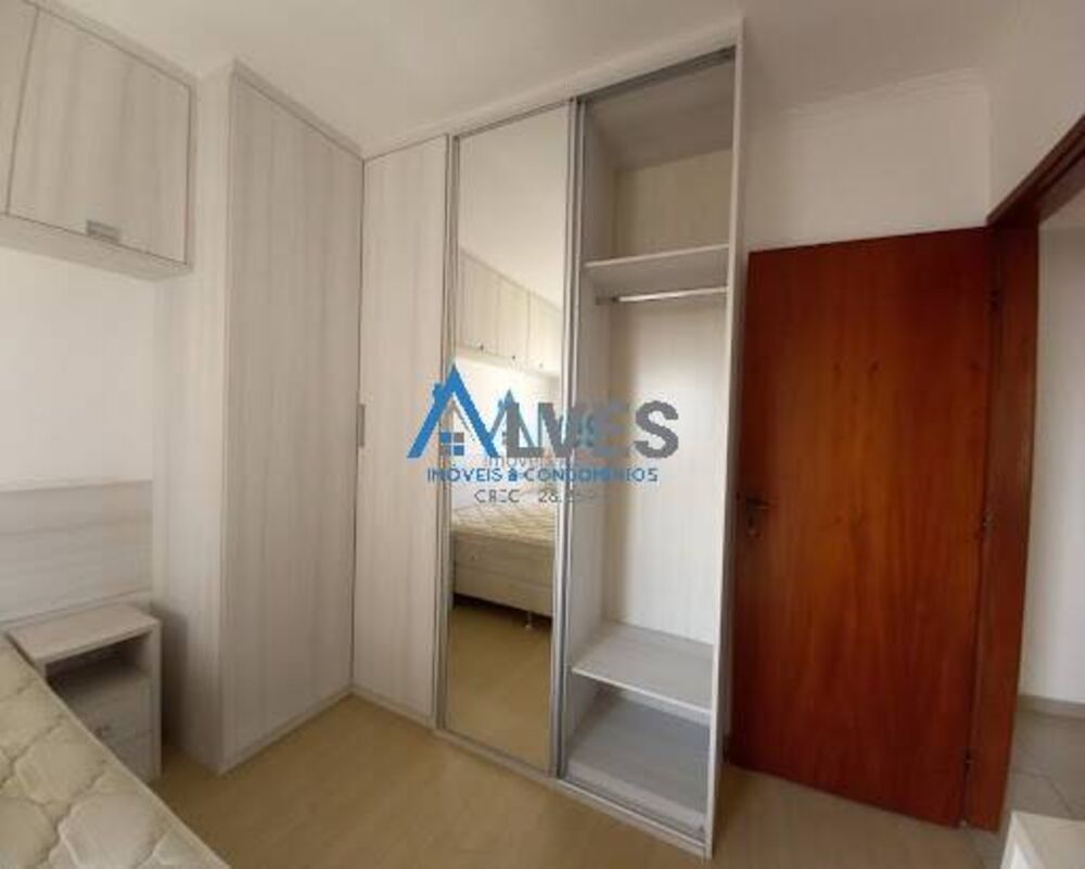 Apartamento, 3 quartos, 100 m² - Foto 2