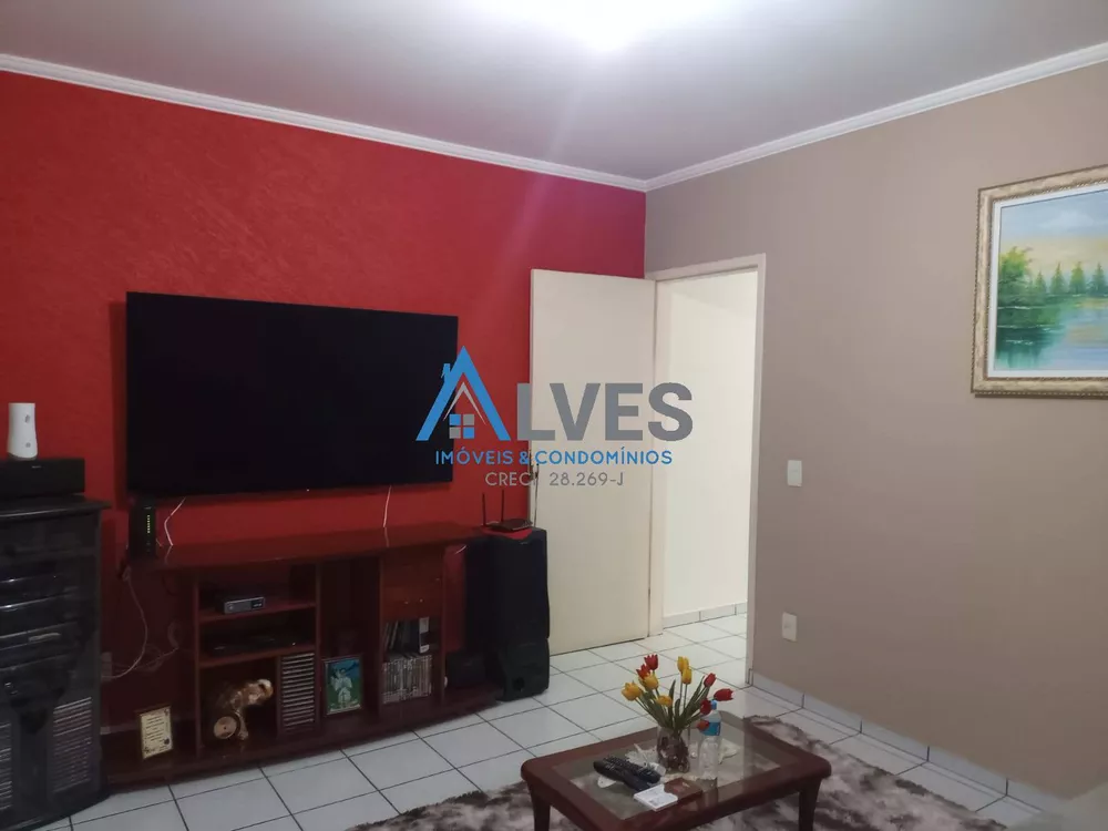 Casa à venda com 2 quartos, 204m² - Foto 2