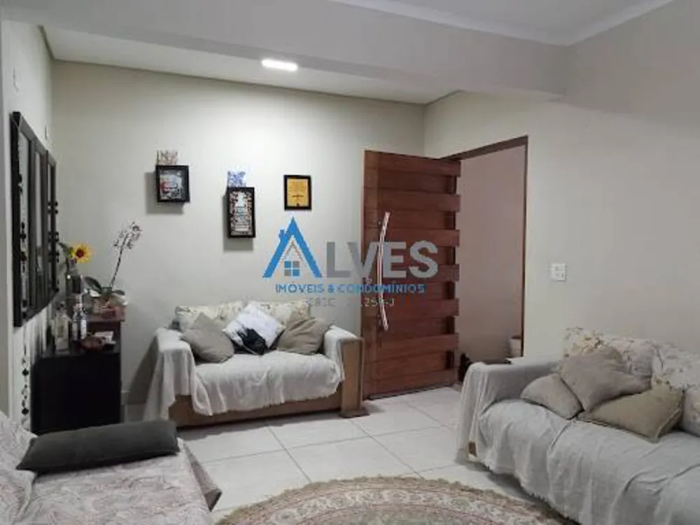 Casa, 2 quartos, 162 m² - Foto 1