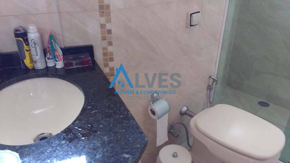 Casa à venda com 4 quartos, 245m² - Foto 7
