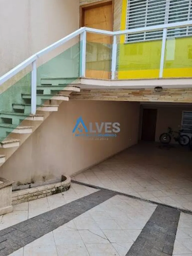 Sobrado, 3 quartos, 220 m² - Foto 1