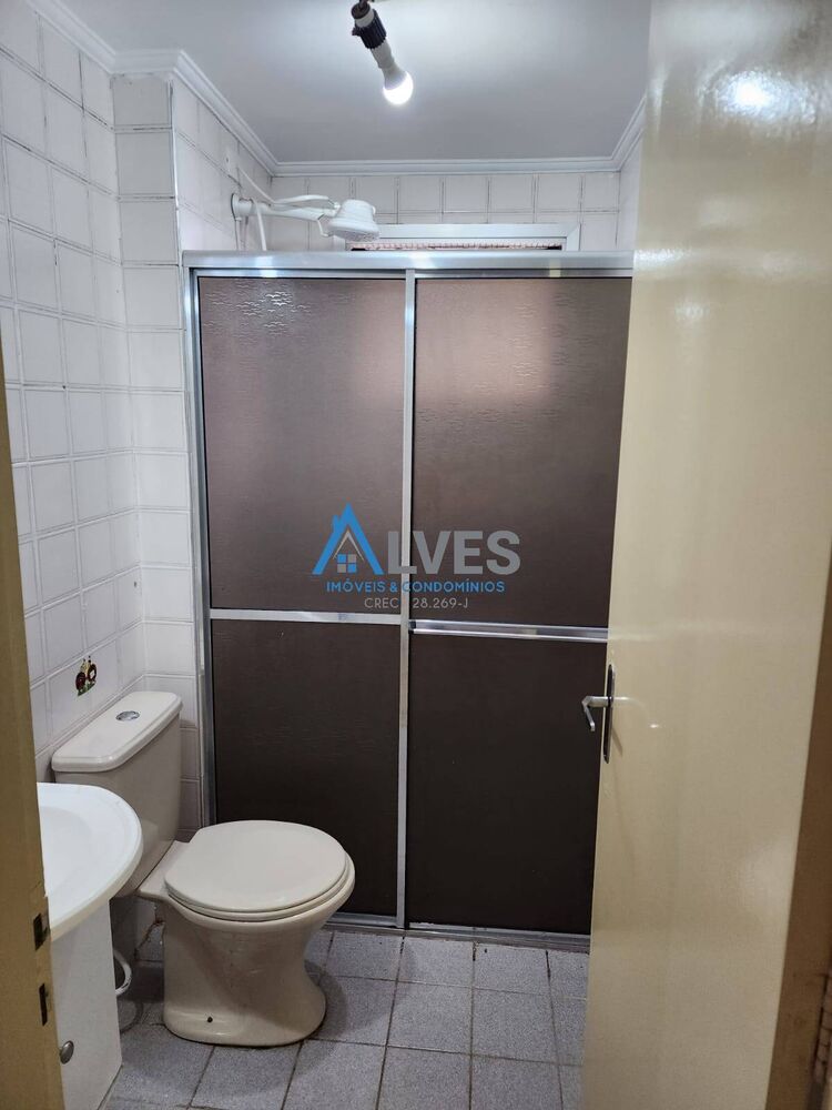 Apartamento à venda e aluguel com 2 quartos, 70m² - Foto 4