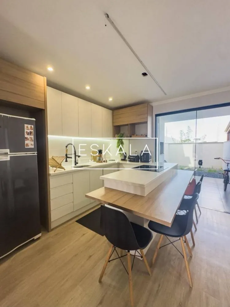 Casa, 3 quartos, 74 m² - Foto 1