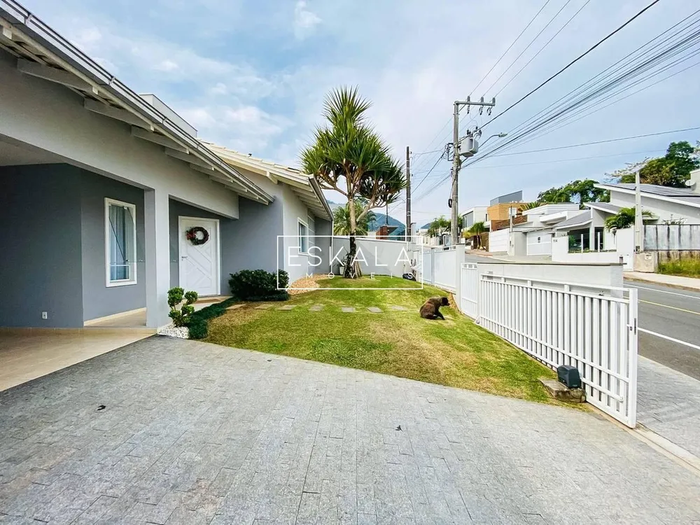 Casa, 3 quartos, 195 m² - Foto 2