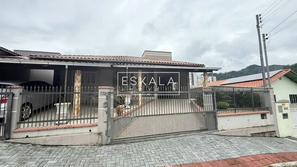 Casa, 3 quartos, 140 m² - Foto 1