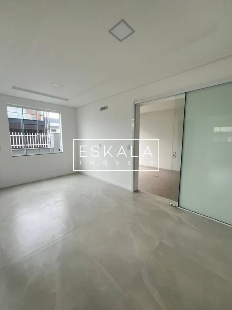 Casa, 3 quartos, 140 m² - Foto 2