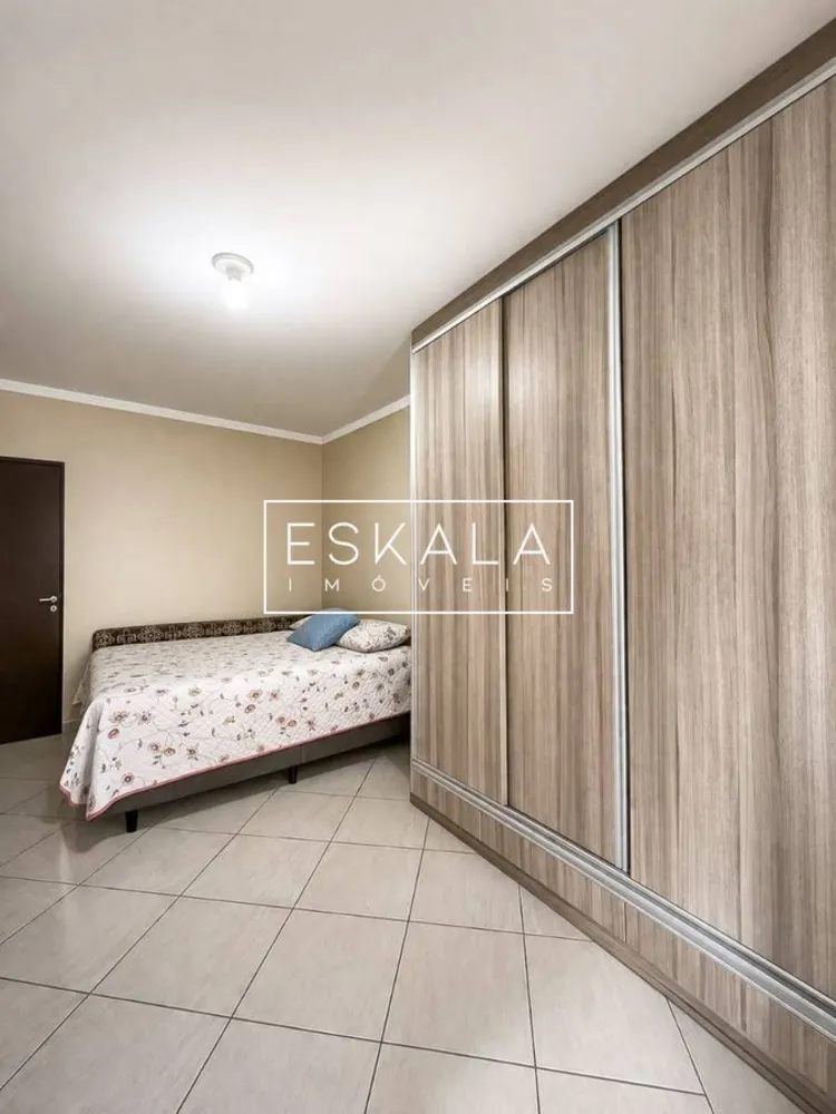 Casa, 3 quartos, 285 m² - Foto 3